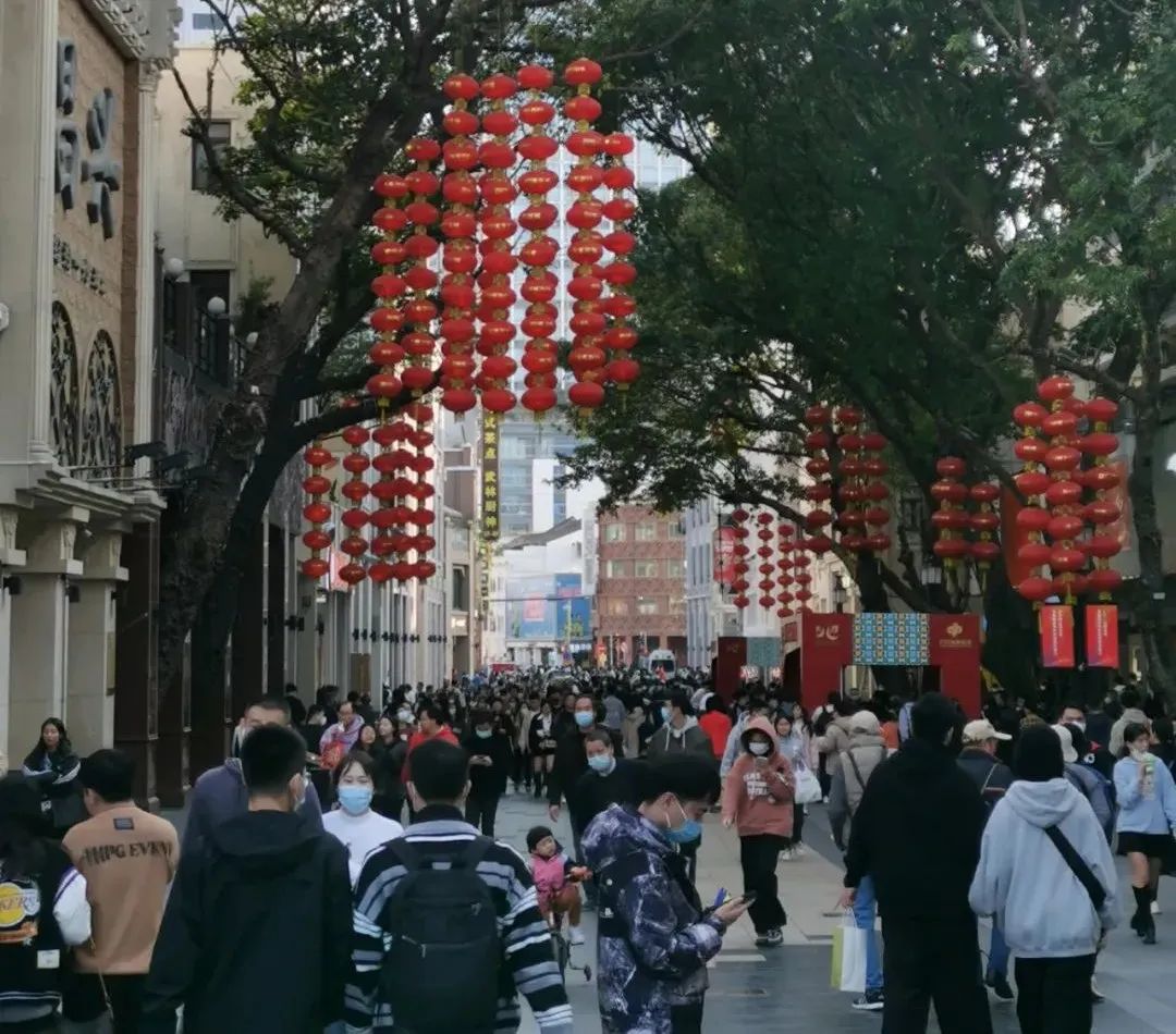 “跨年热”带动餐饮消费，元旦假期全国餐厅预定火爆