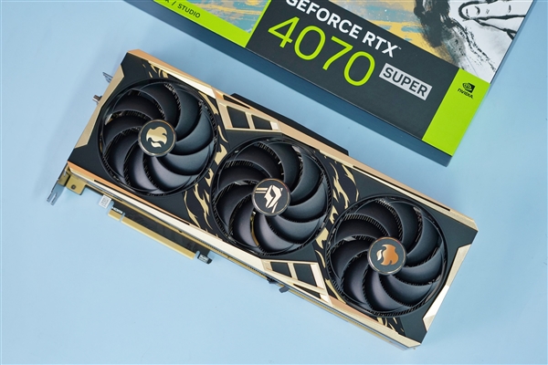 水墨赛博风！七彩虹RTX 4070 SUPER雾山五行定制版图赏